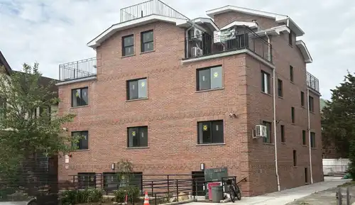 39-20 214th Place Apartment, 39-20 214th Pl, Northeast Queens, Queens, NY 11361, 